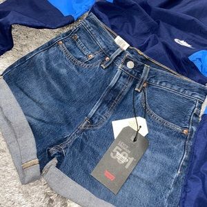 Levi’s 501 high waisted shorts size 26,28